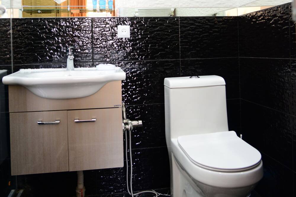 Photo of Bathroom in Avlabari