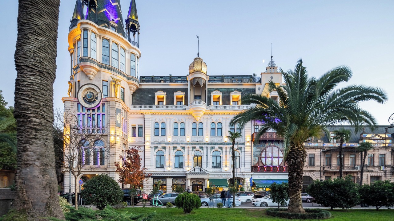 Photo of Outdoor in Old Boulevard