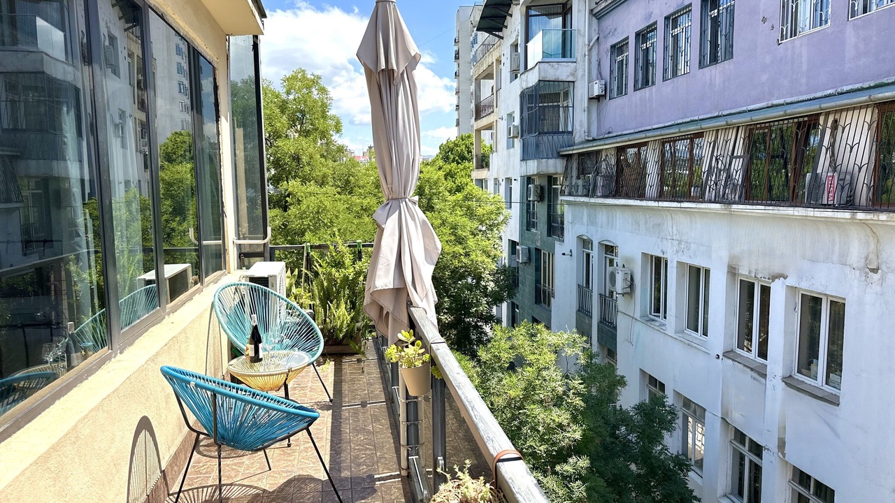 Photo of Outdoor in Vera