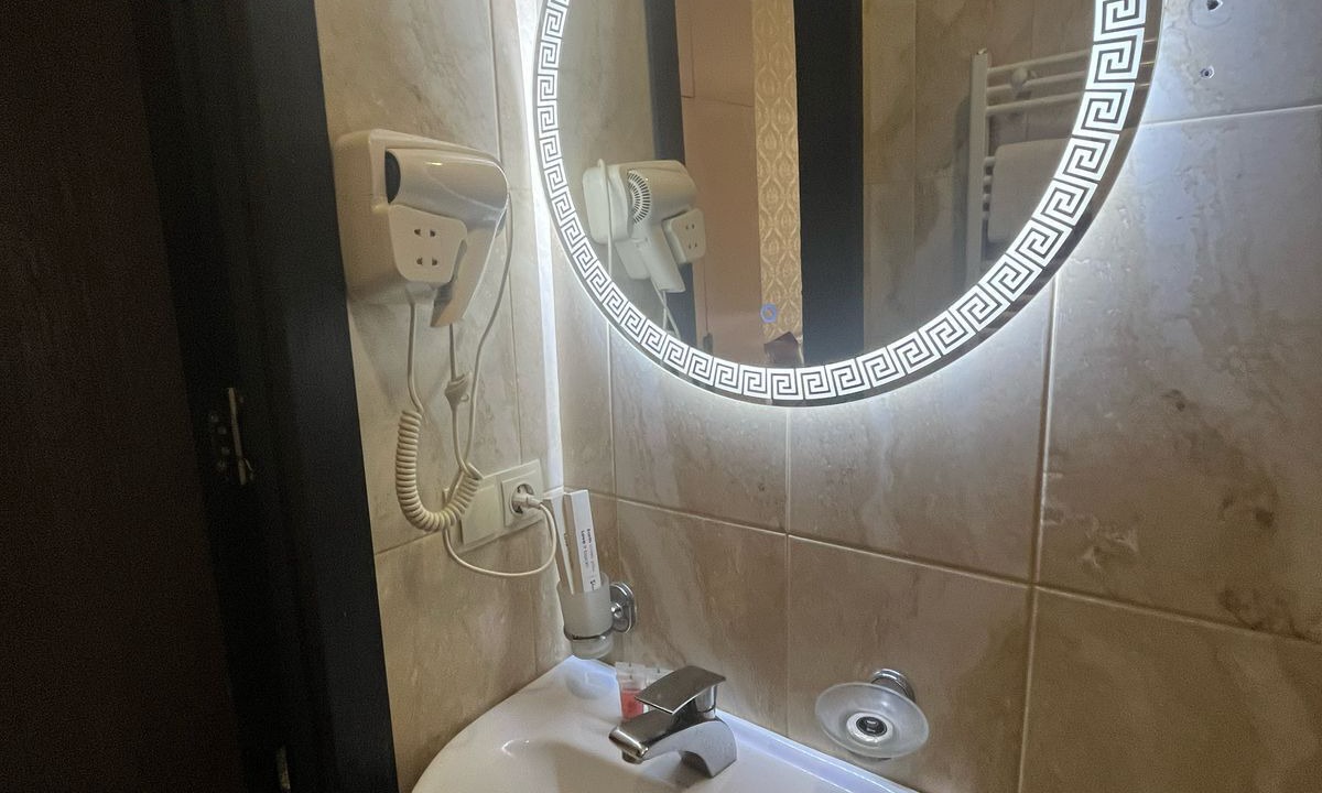 Photo of Bathroom in Vera