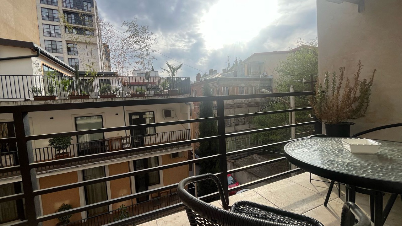 Photo of Outdoor in Vera
