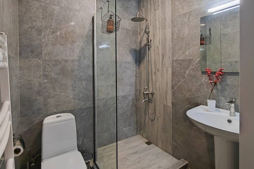 Photo of Bathroom in Vera