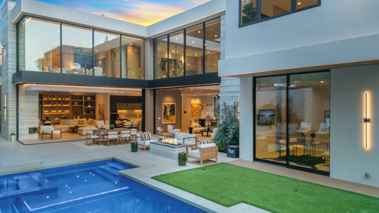 Photo of Outdoor in Beverly Hills