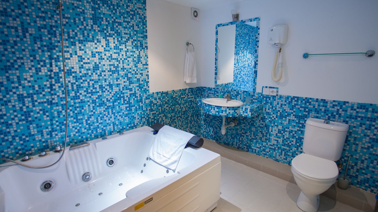 Photo of Bathroom in Tsqneti