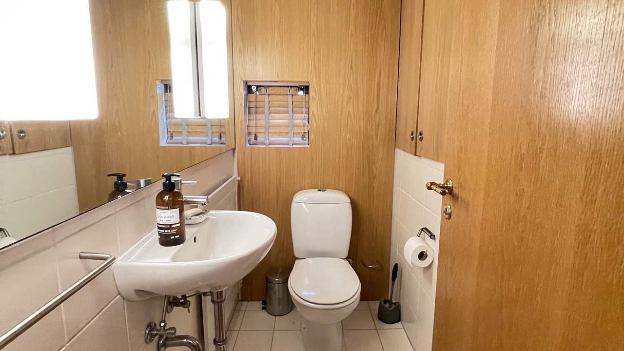 Photo of Bathroom in Laugardalur