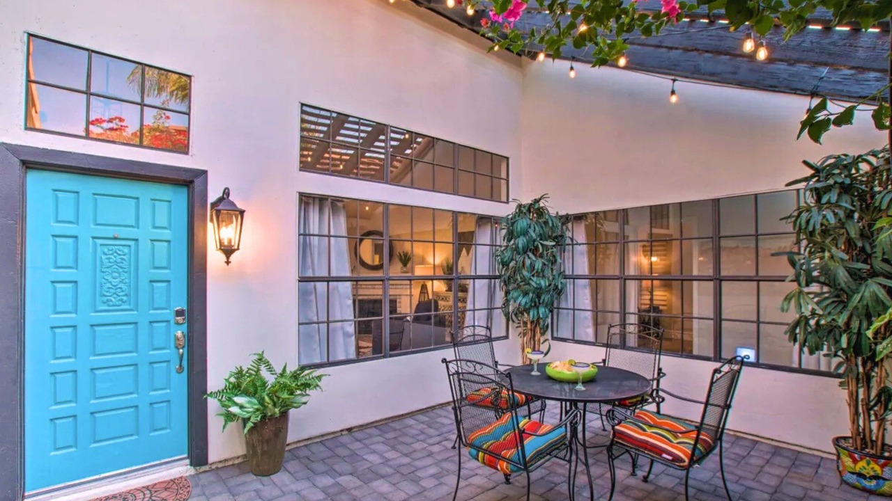 Photo of Outdoor in Paradise Valley Village