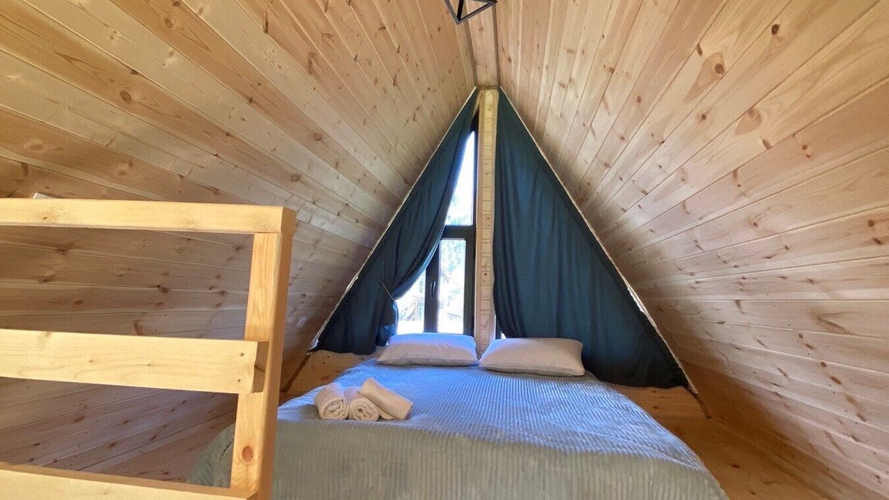 Photo of Bedroom in Likani