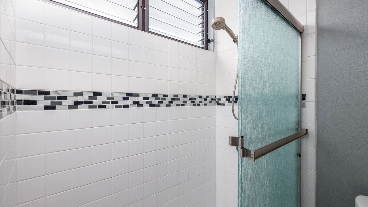 Photo of Bathroom in Historic Kailua Village