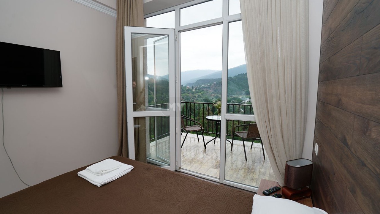 Photo of Bedroom in Likani