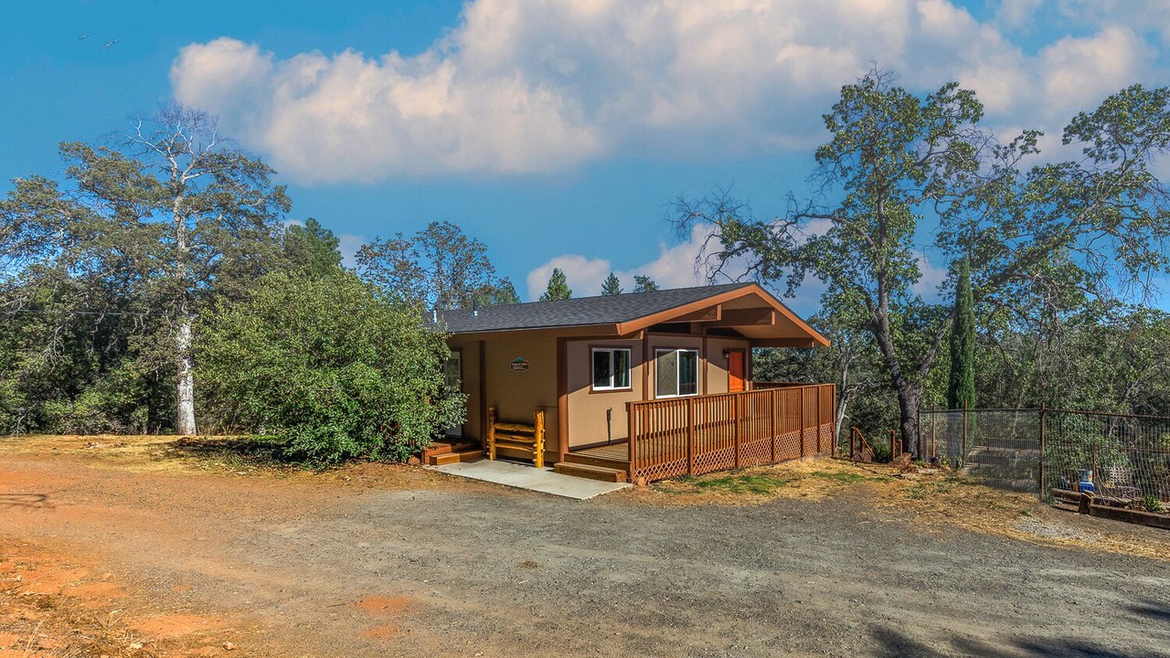 Photo of Others in Mariposa