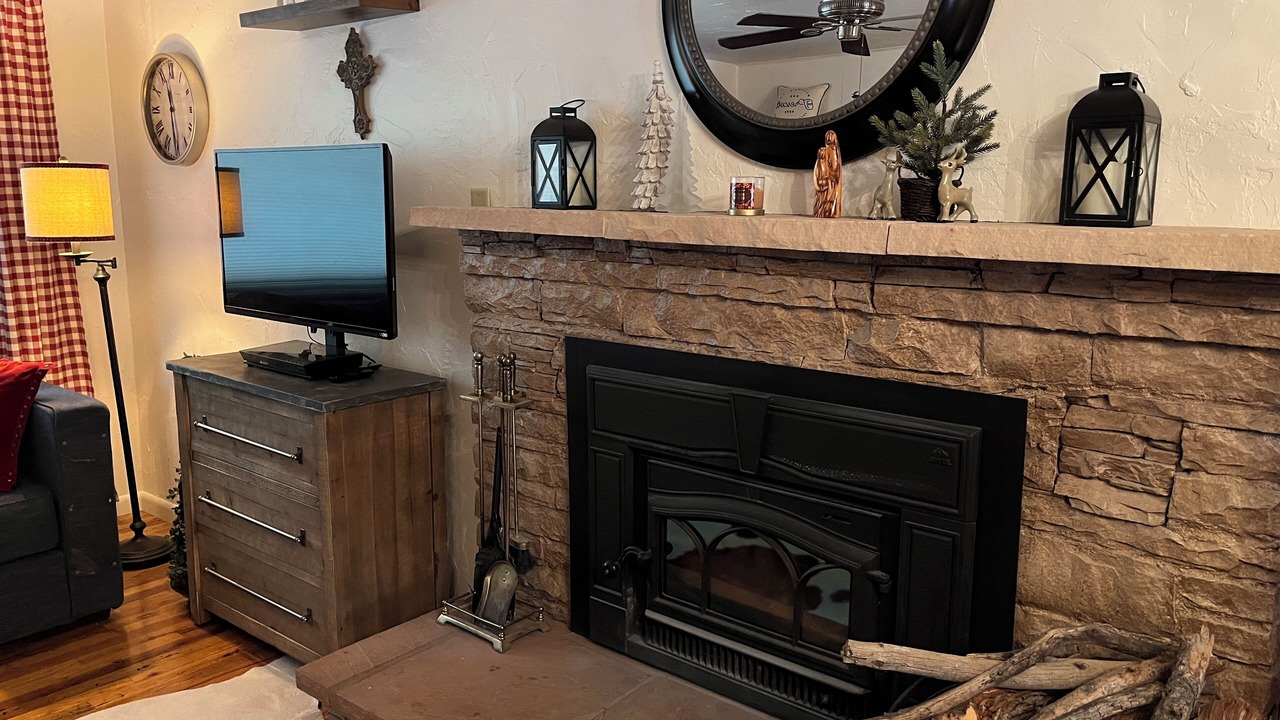 Photo of Livingroom in Oak Knoll Village