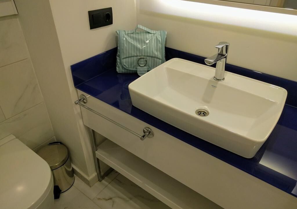 Photo of Bathroom in New Boulevard