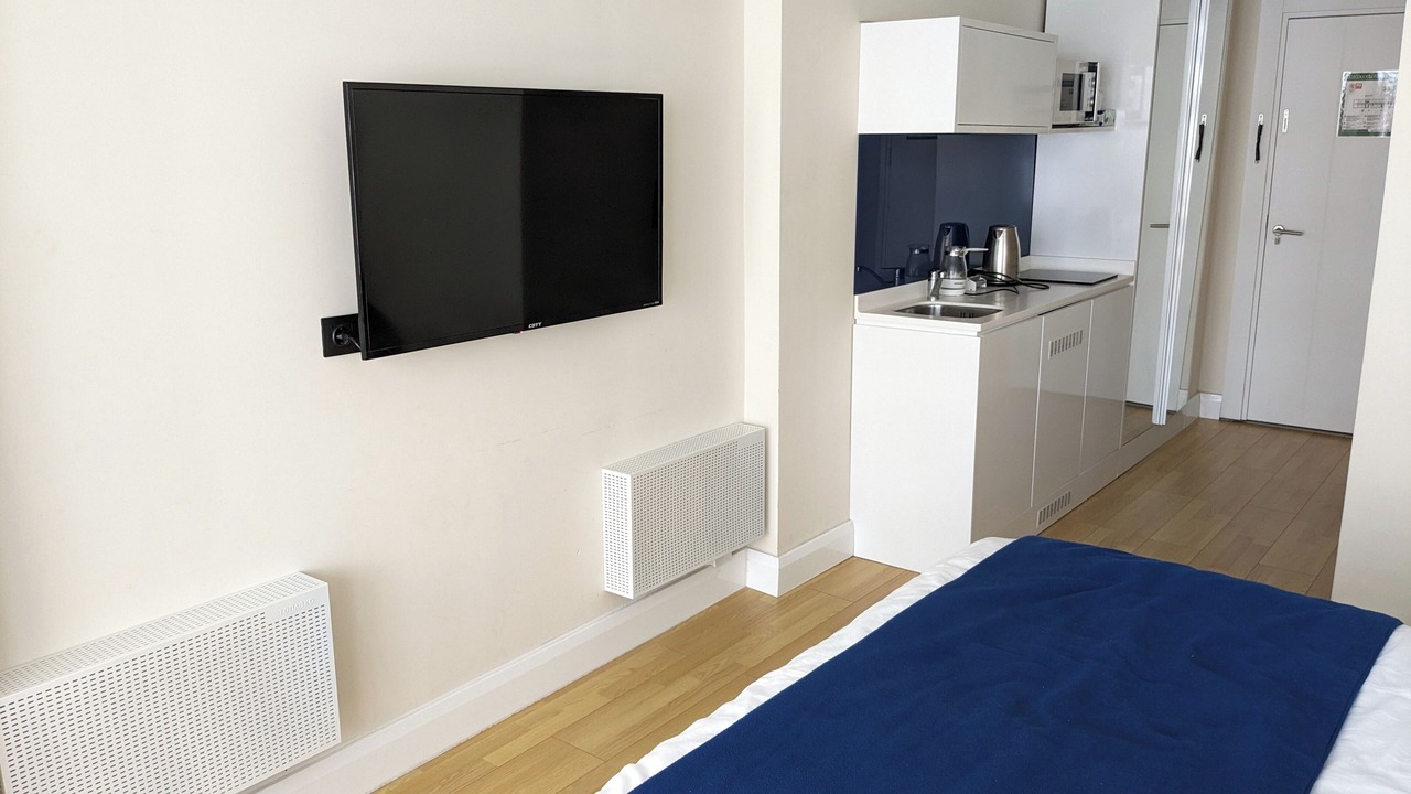 Photo of Bedroom in New Boulevard