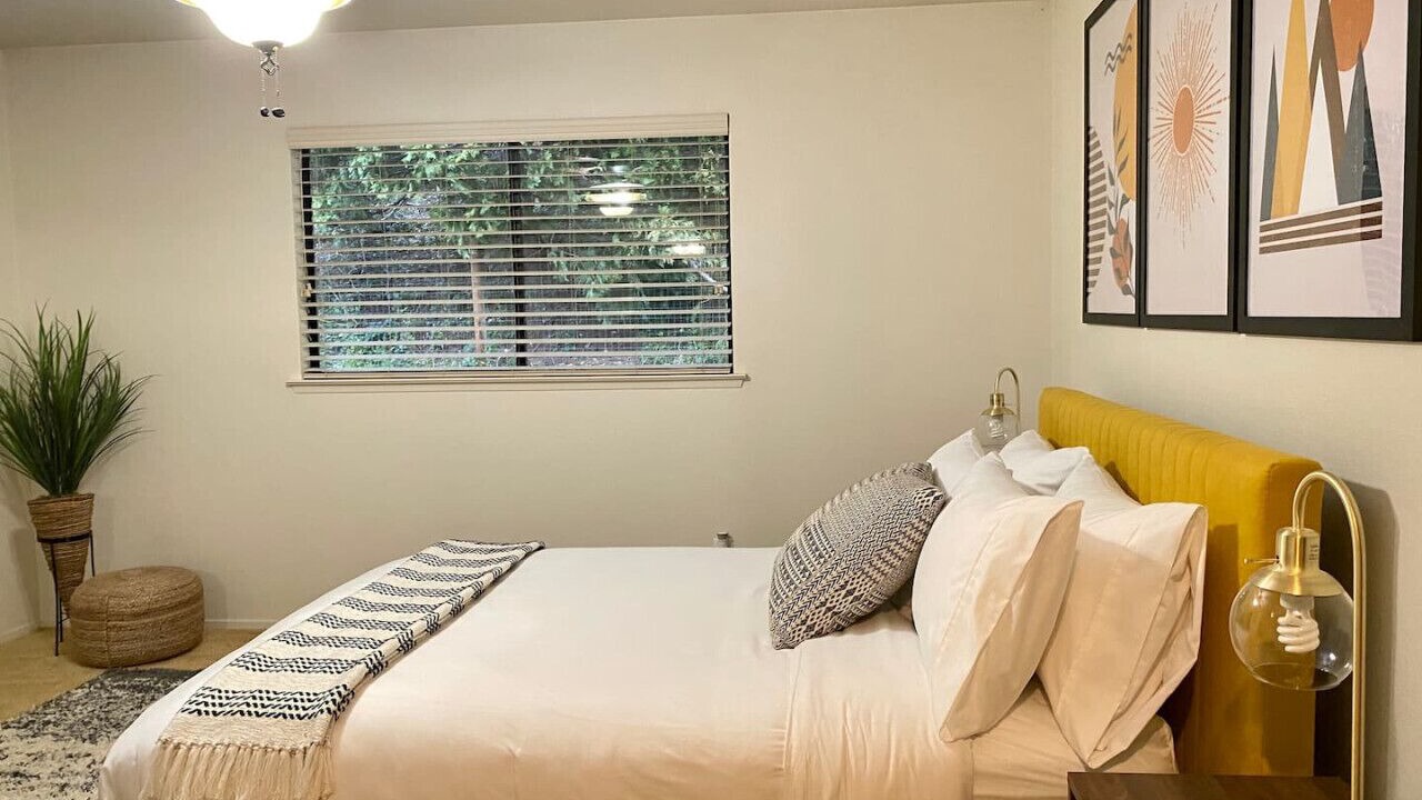 Photo of Bedroom in Oakhurst