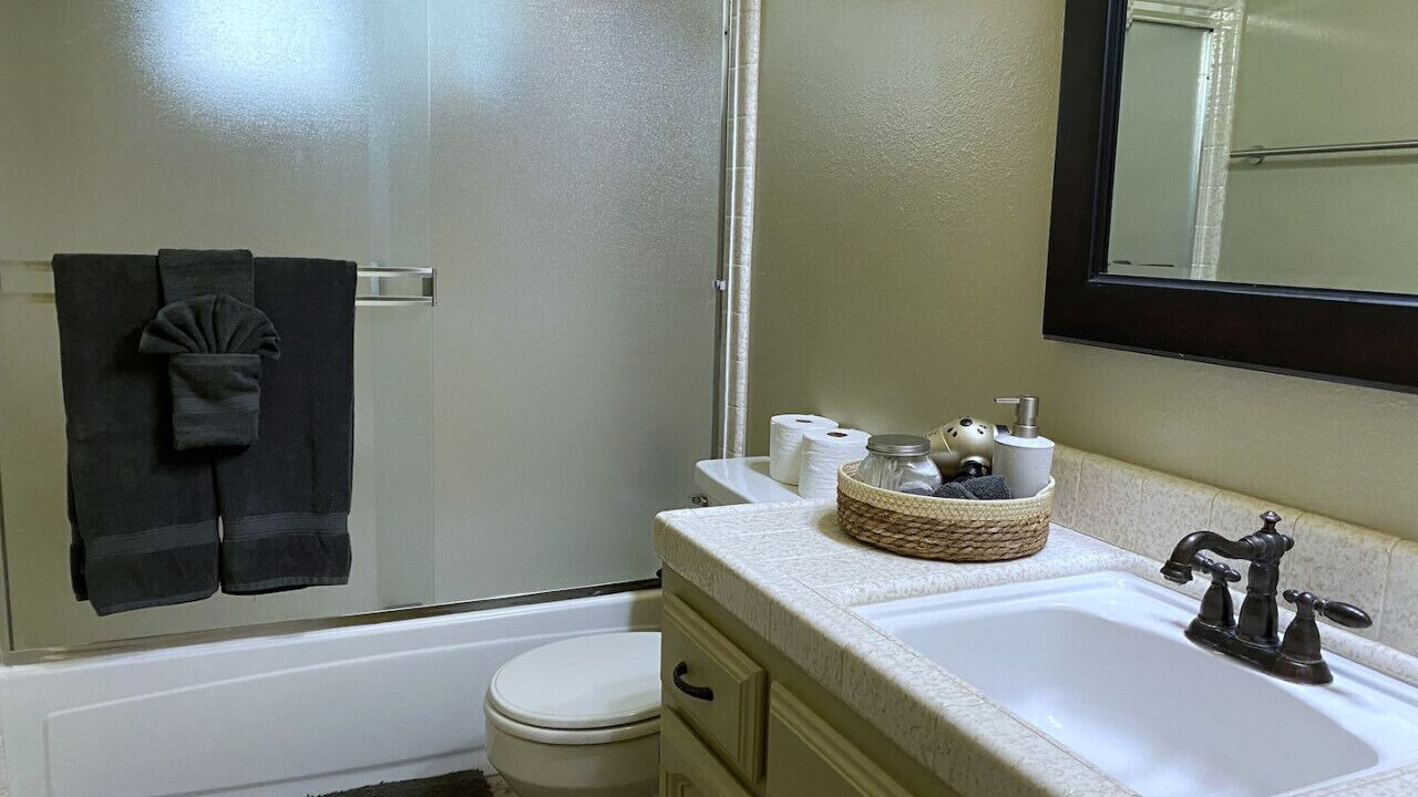 Photo of Bathroom in Oakhurst