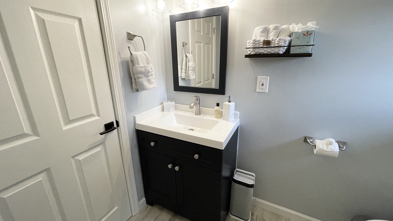 Photo of Bathroom in East Lake Hills
