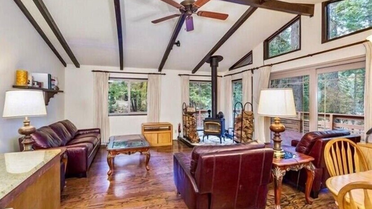 Photo of Livingroom in Fish Camp