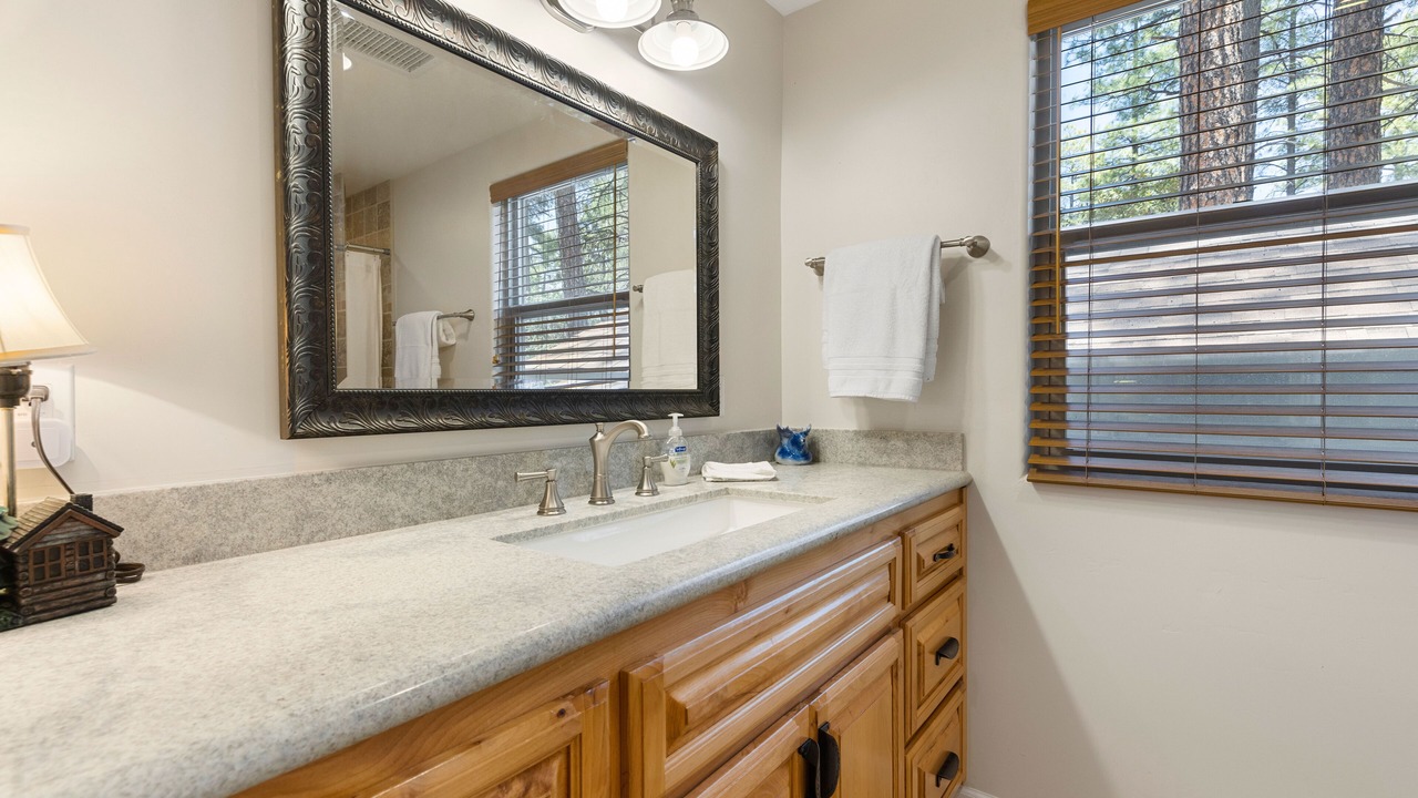 Photo of Bathroom in Pine