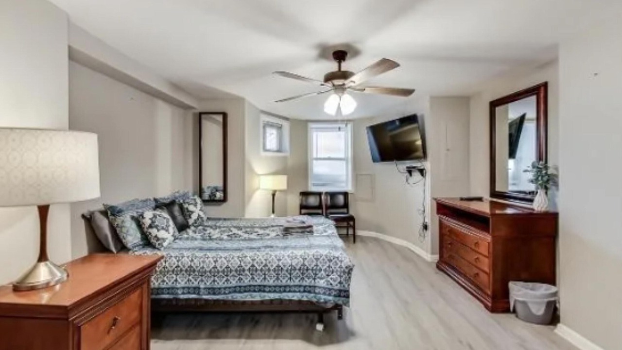 Photo of Bedroom in Truxton Circle