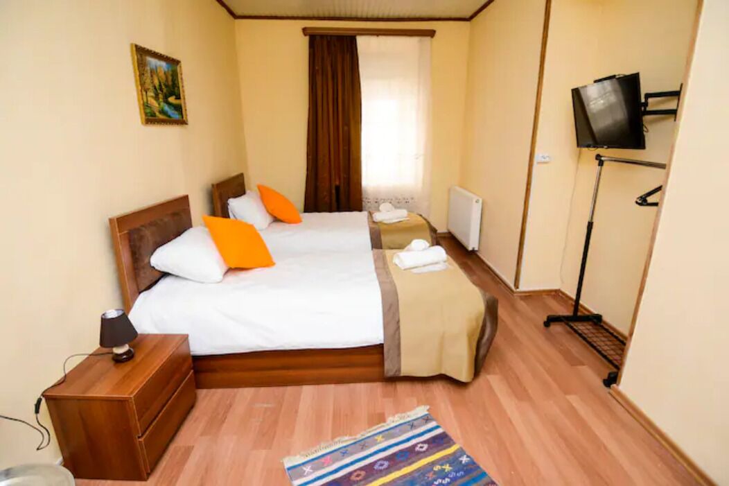 Photo of Bedroom in mtatsminda