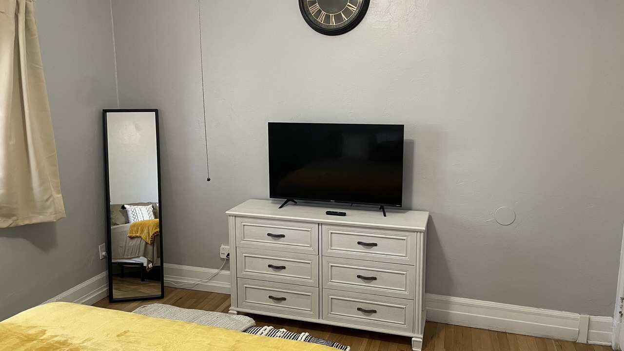 Photo of Bedroom in Iron Horse Historic District