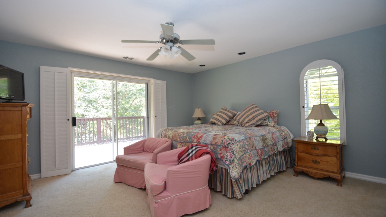 Photo of Bedroom in Bass Lake
