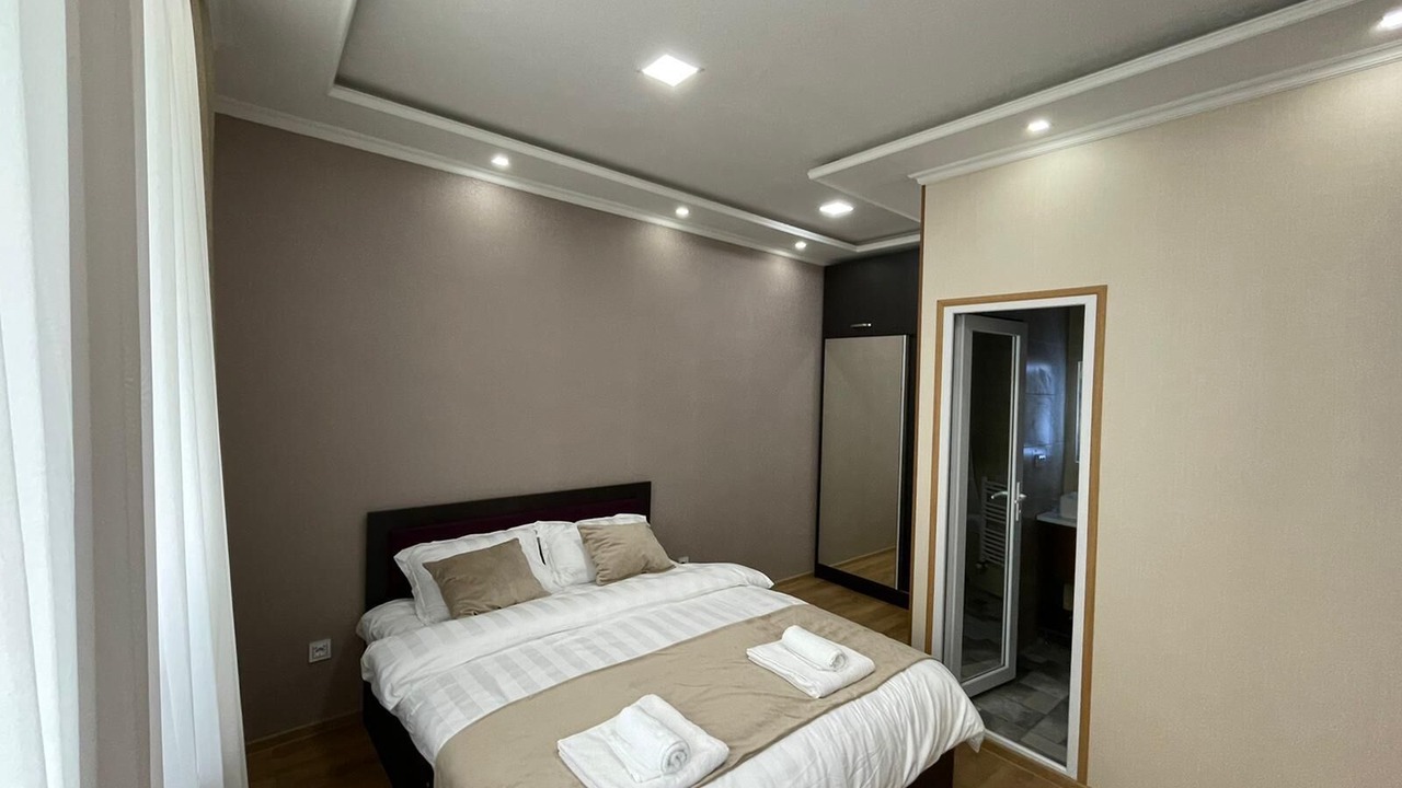 Photo of Bedroom in Likani
