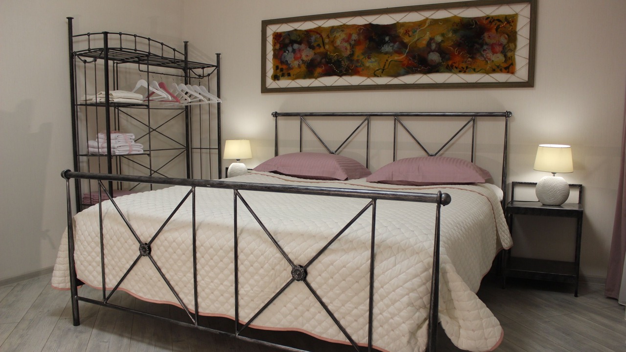 Photo of Bedroom in mtatsminda