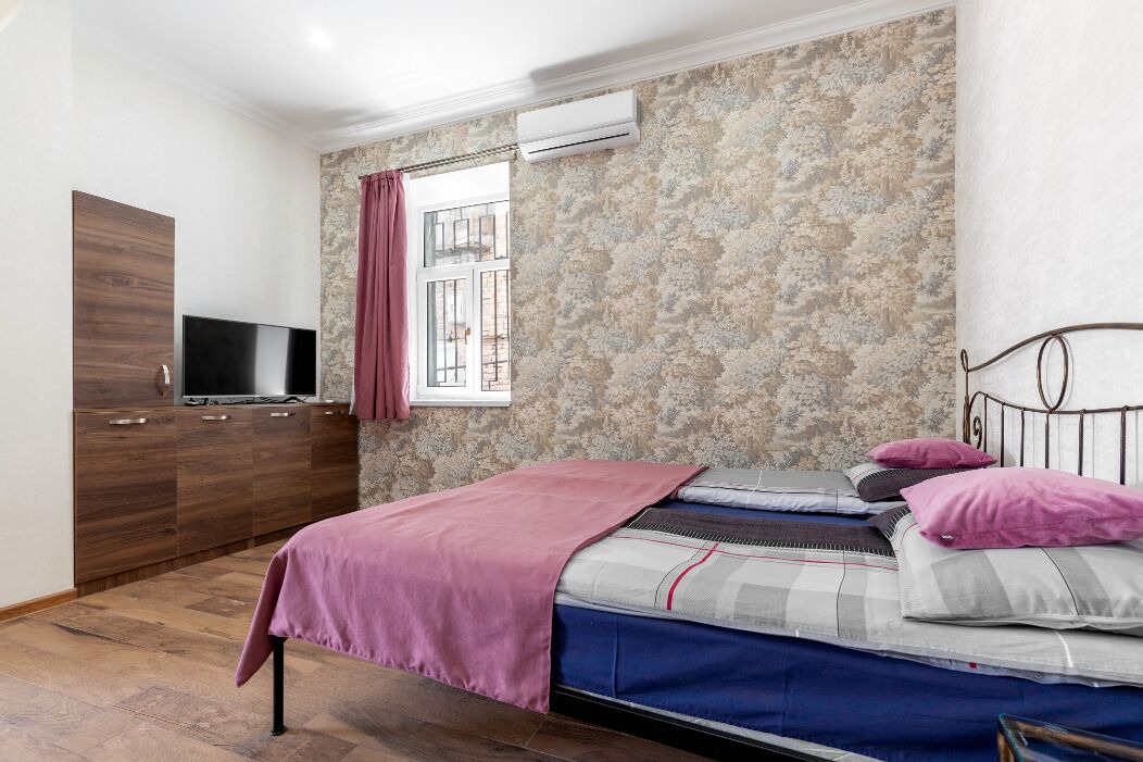 Photo of Bedroom in mtatsminda