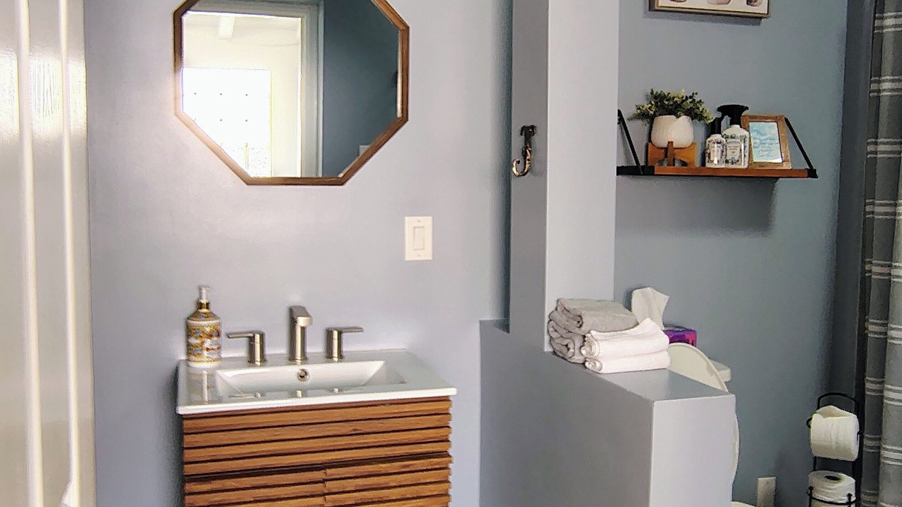 Photo of Bathroom in Rincon Heights