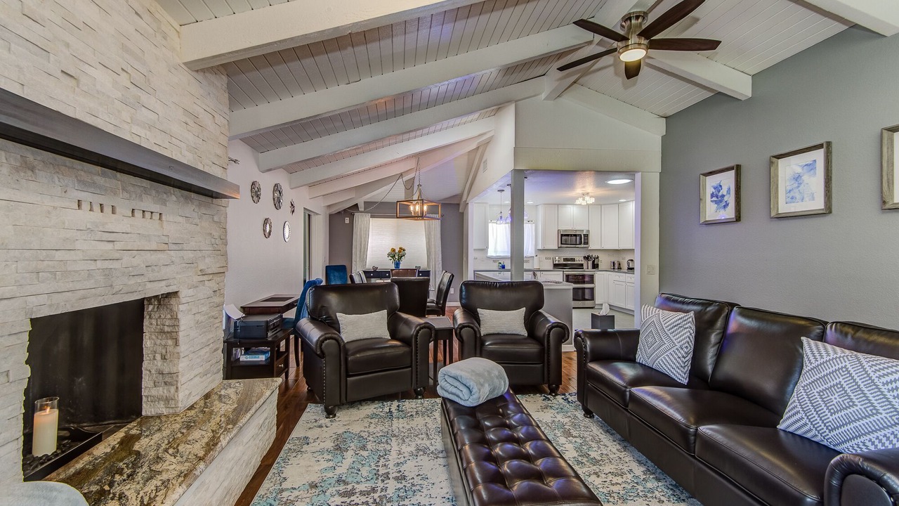 Photo of Livingroom in West Sedona
