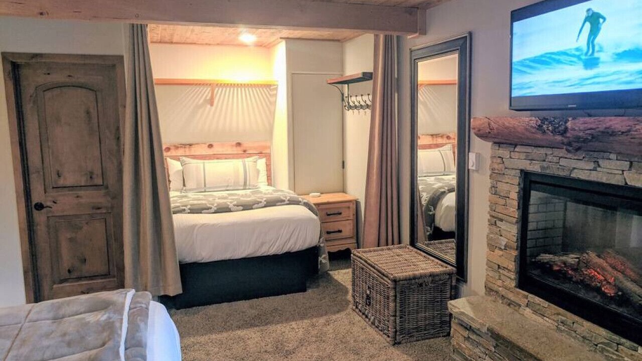 Photo of Bedroom in Mammoth Lakes