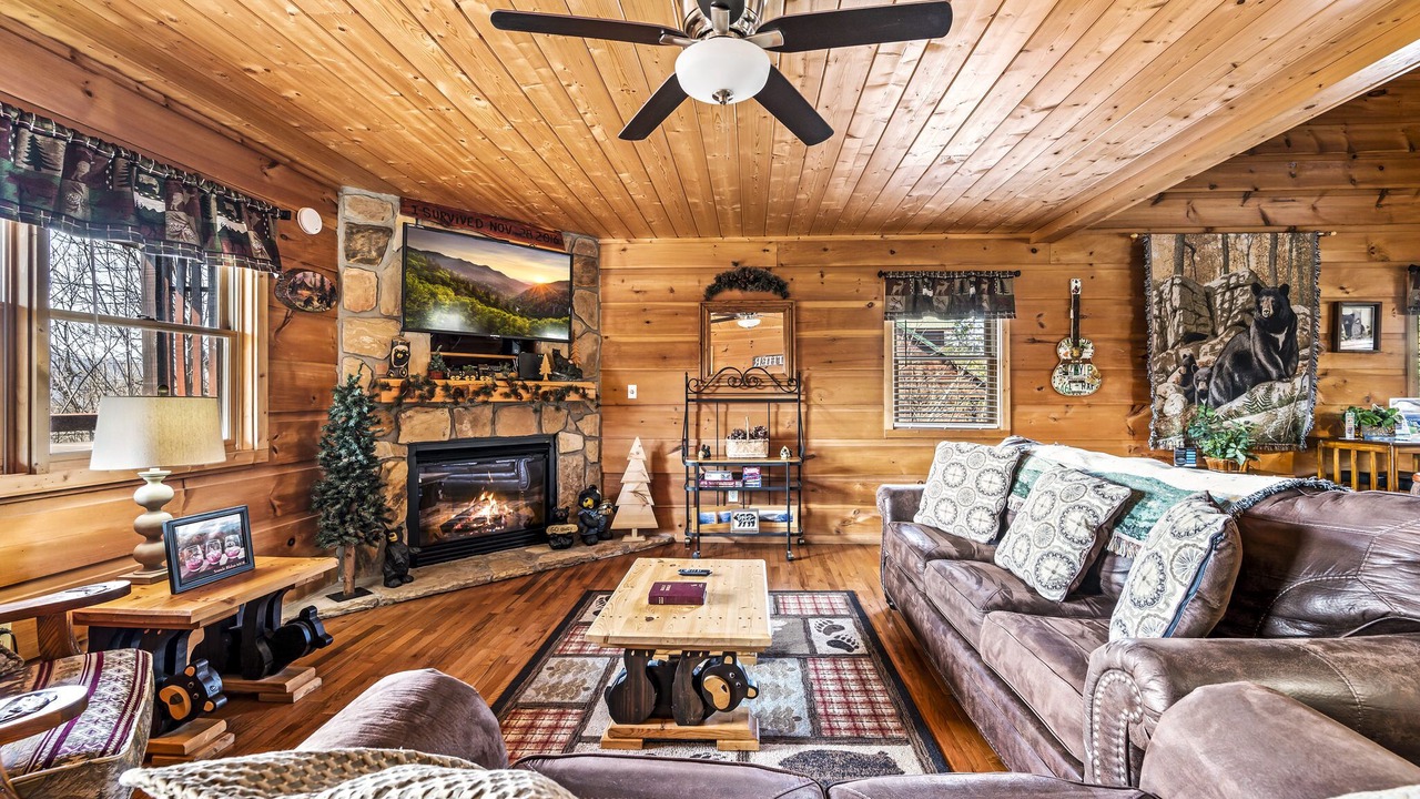 Photo of Livingroom in Gatlinburg