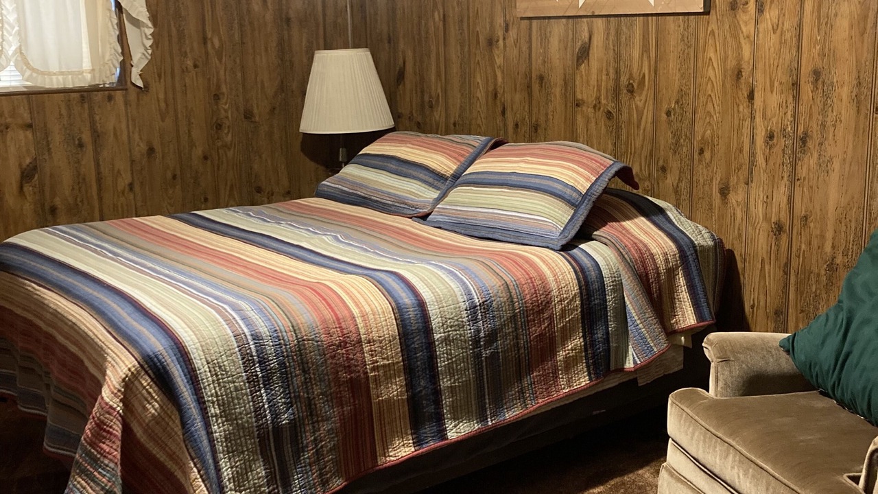 Photo of Bedroom in Strawberry