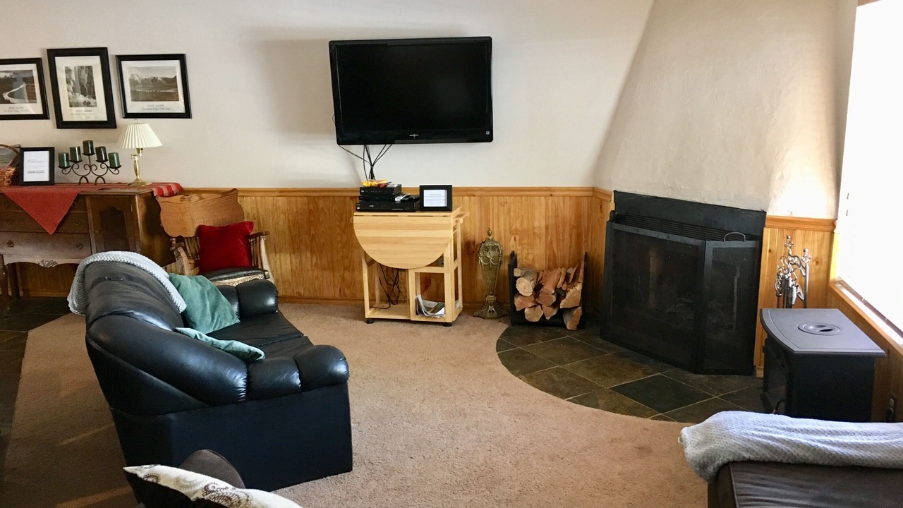 Photo of Livingroom in Pinetop