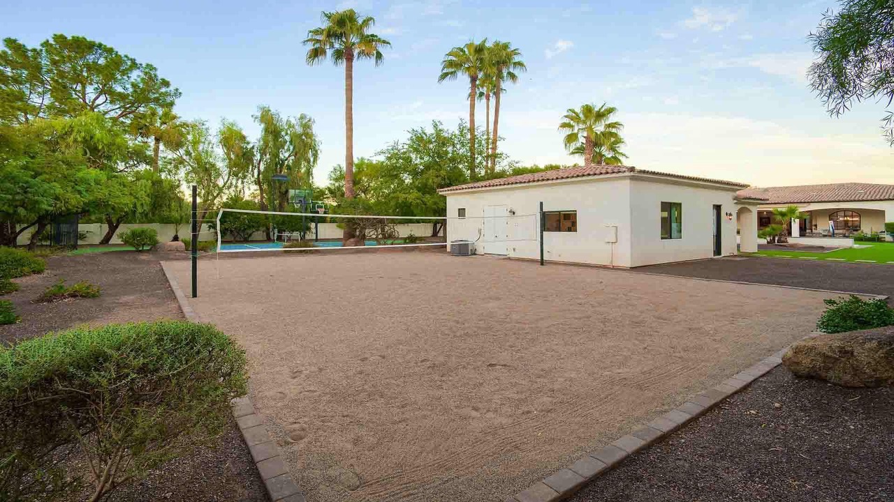 Photo of Others in Country Club Acres