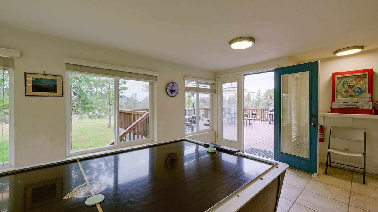 Photo of Bedroom in Coarsegold