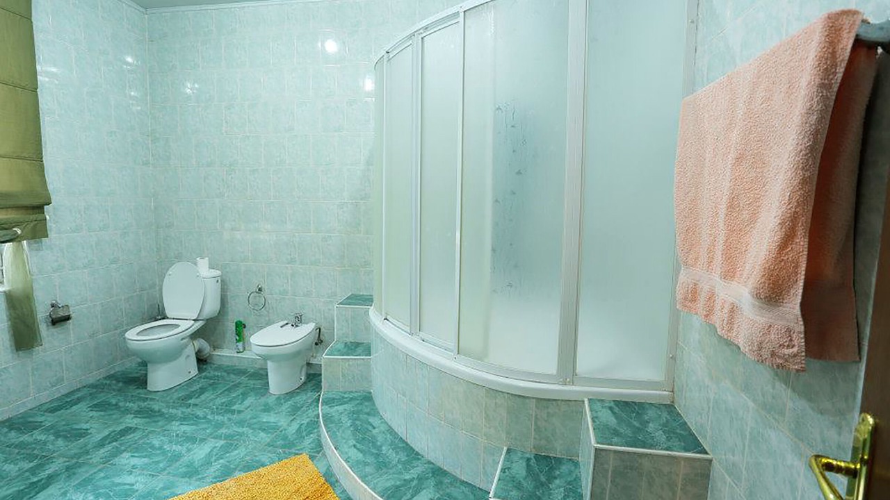 Photo of Bathroom in Chugureti