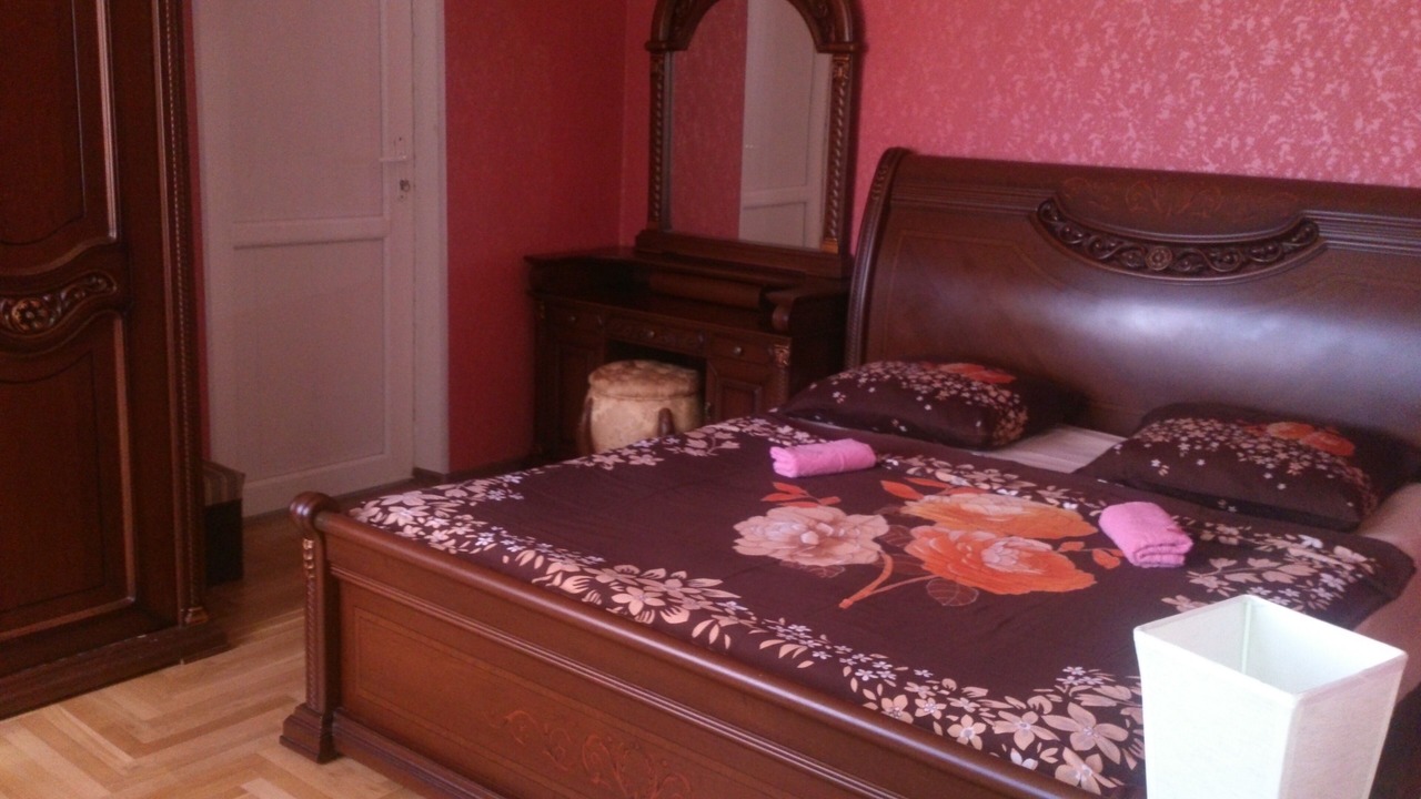 Photo of Bedroom in mtatsminda