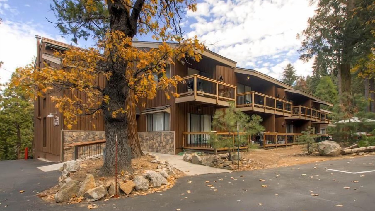 Photo of Outdoor in Yosemite West