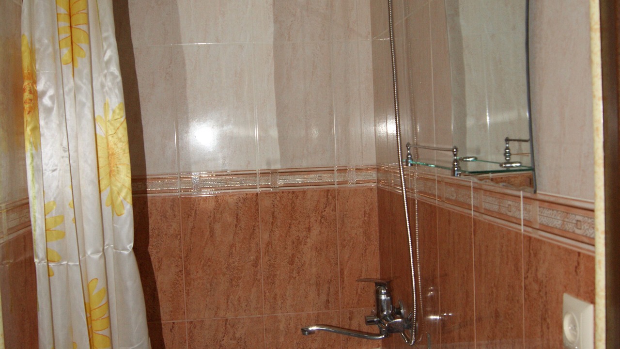 Photo of Bathroom in Old Boulevard