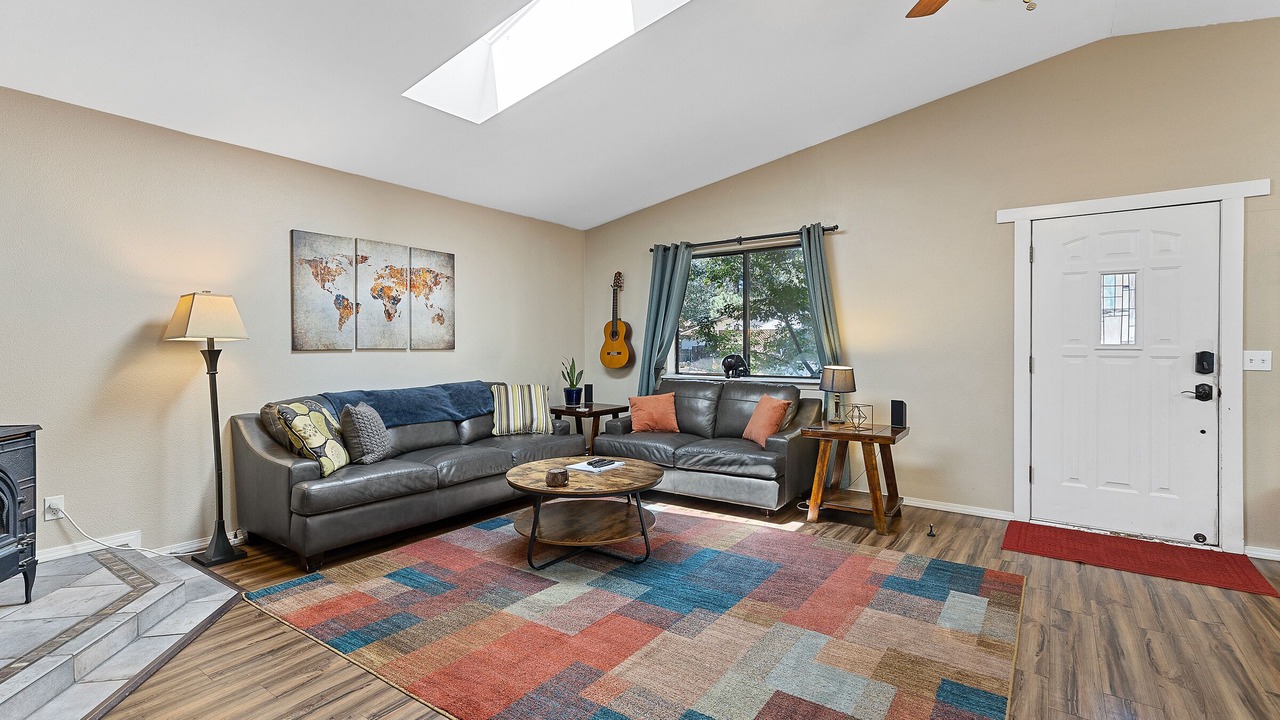 Photo of Livingroom in Mountainaire
