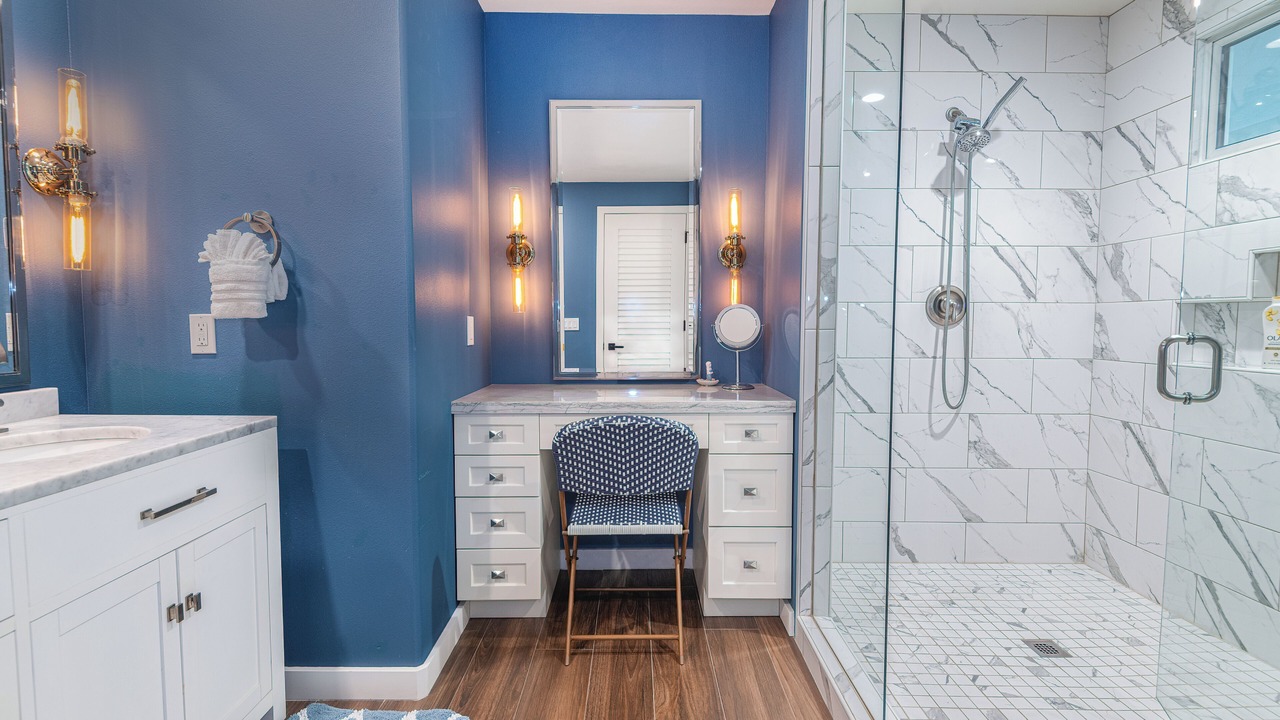 Photo of Bathroom in Historic Kailua Village