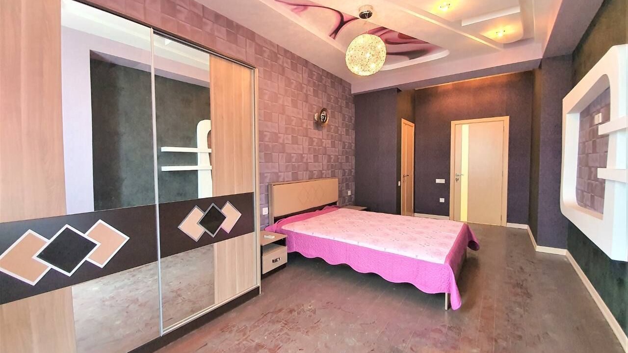 Photo of Bedroom in Mtatsminda