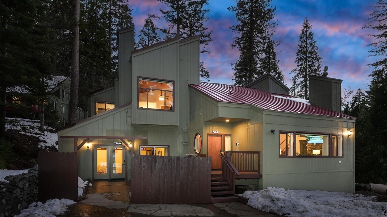 Photo of Outdoor in Yosemite West