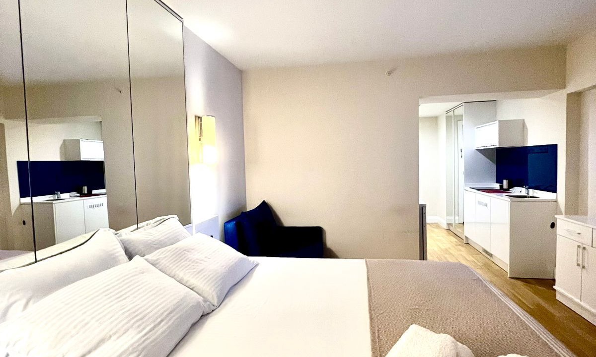 Photo of Bedroom in New Boulevard