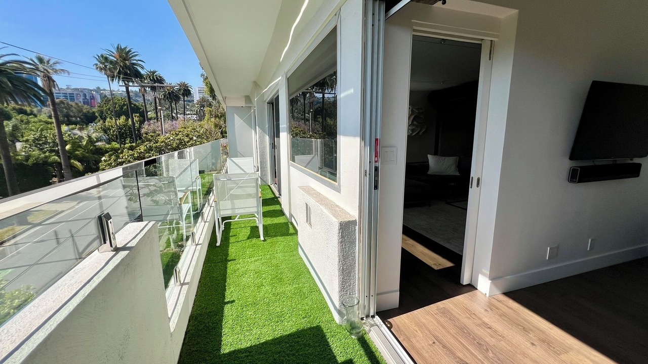 Photo of Patio Balcony in Norma Triangle