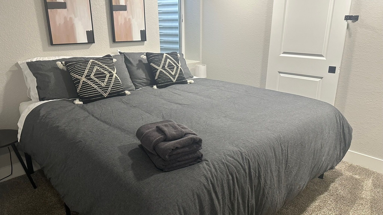 Photo of Bedroom in Scenic Heights