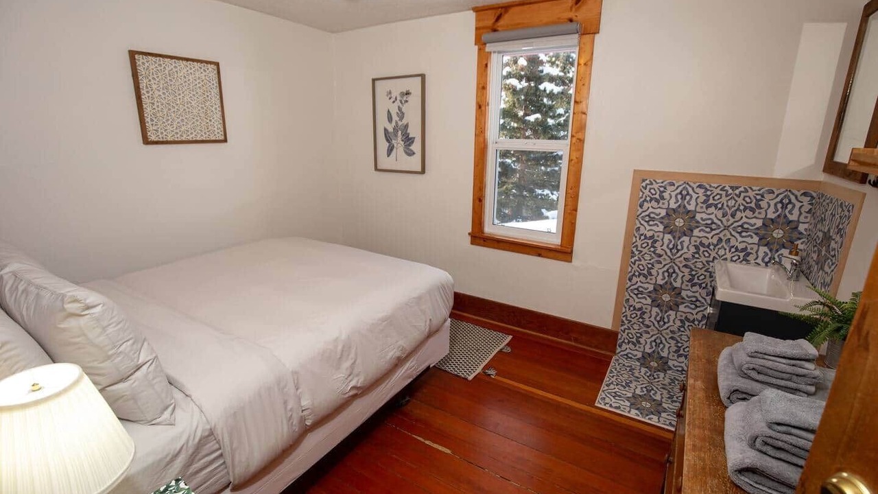 Photo of Bedroom in Banff