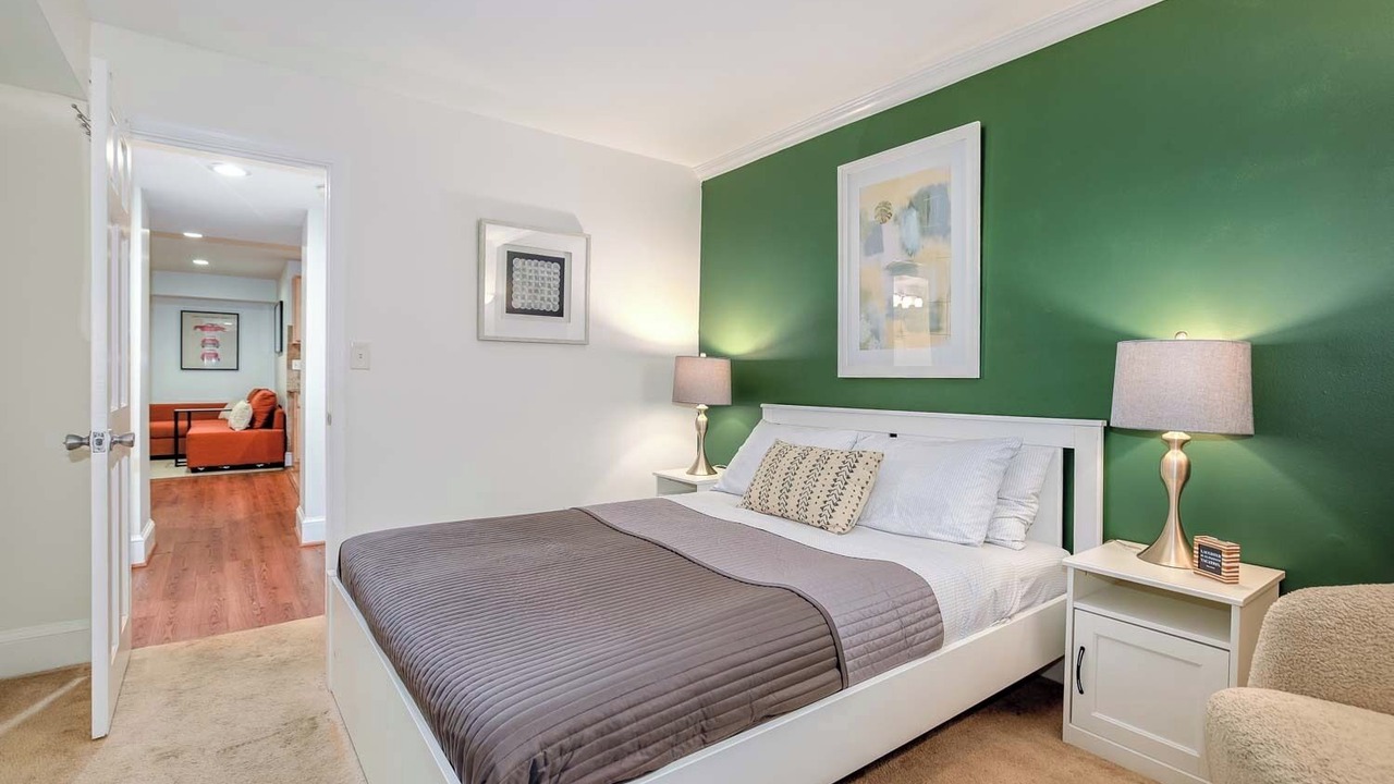 Photo of Bedroom in Near Northeast